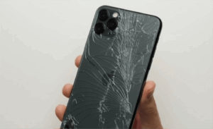 Assistência Técnica Reparo iPhone X Imagem de fundo de iphone quebrado precisando conserto